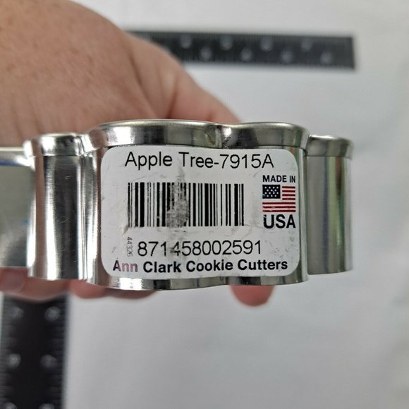 Apple Tree Cookie Cutter Metal Ann Clark 7915A - Picture 6 of 6